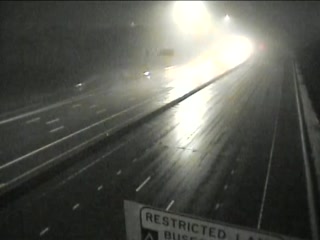 CAM 19 East Hartford I-84 EB W/O Exit 57 - Rt. 5 (Main St.) live webcam
