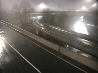 CAM 21 East Hartford I-84 EB Exit 56 - Governor St. live webcam