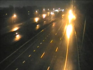 CAM 35 West Hartford I-84 WB E/O Exit 42 - Trout Brook Dr. live webcam