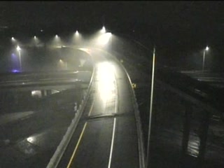 CAM 39 Farmington I-84 EB Rt. 9 NB Exit 32 - Ramp to I-84 WB live webcam