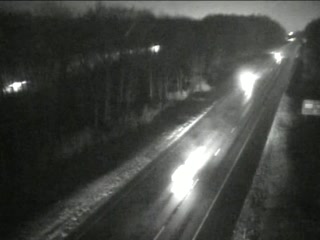 CAM 61 Southington I-84 EB W/O Exit 31 - E/O Curtis St. live webcam