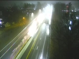 CAM 121 East Hartford RT 2 EB E/O Exit 2B - Sutton Ave live webcam