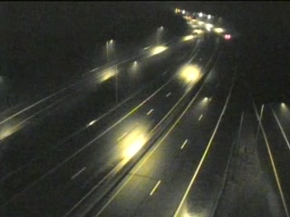 CAM 173 Naugatuck RT 8 NB S/O Exit 29 - N. Main St. & Hopkins St. live webcam