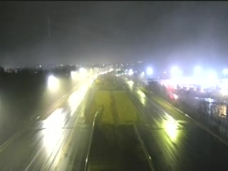 CAM 176 Plainville RT 72 MEDIAN W/O Exit 4 - Woodford Ave live webcam