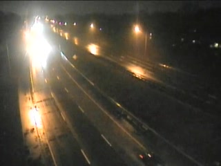 CAM 34 West Hartford I-84 WB E/O Exit 43 - S. Quaker Ln. live webcam