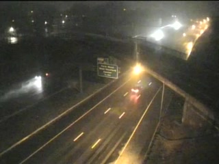 CAM 36 West Hartford I-84 EB W/O Exit 43 - Mayflower St. live webcam