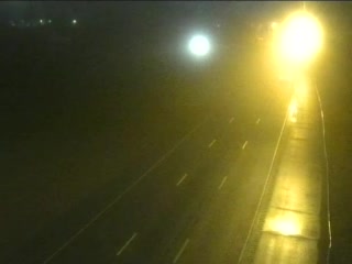 CAM 46 Farmington I-84 WB E/O Exit 36 - E/O Long Swamp Rd. live webcam