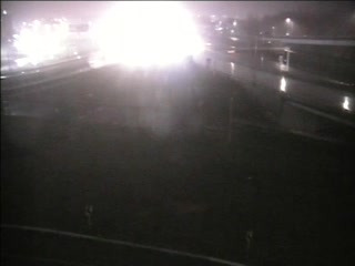 CAM 82 Hartford I-91 SB Exit 30 - I-84 East live webcam