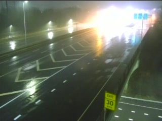 CAM 116 East Hartford RT 2 EB W/O Exit 5 - Rt. 5 & 15 live webcam
