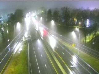 CAM 119 East Hartford RT 2 EB Exit 5A - High St. live webcam