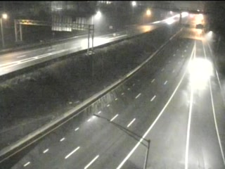 CAM 142 Waterbury I-84 WB E/O Exit 18 - Highland Ave. live webcam