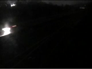 CAM 174 Naugatuck RT 8 NB S/O Exit 26 - Cross St. live webcam
