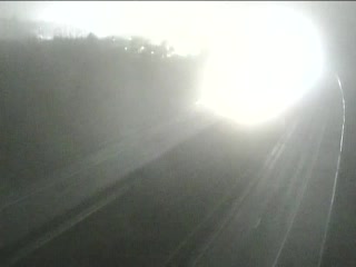 CAM 195 I-691 WB Southington E/O Exit 7 South End Rd live webcam