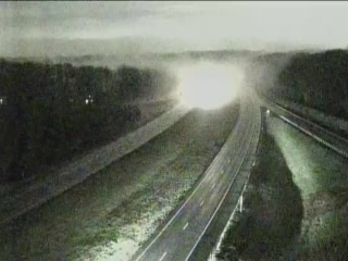 CAM 193 I-691 WB Southington at Exit 5 Meriden-Waterbury Tpke live webcam