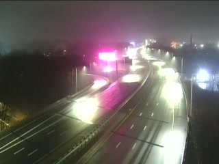 CAM 190 I-691 EB Meriden E/O Exit 2B Colony St live webcam