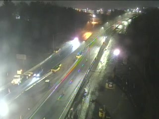 CAM 211 RTE 15 NB Meriden S/O X67 Paddock Ave live webcam