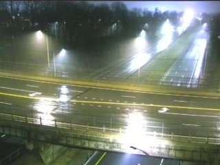 CAM 215 New Britain Rt 72 EB @ X2 (Rte 372) live webcam