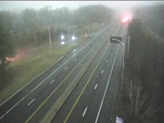 CAM 219 Newington Rt 9 NB @ X38 (Ella Grasso Blvd) live webcam