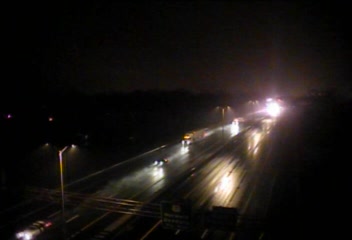 CAM 30 Norwalk I-95 NB S/O Exit 16 - S/O Saugatuck Ave. live webcam