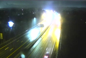 CAM 64 Milford I-95 SB Exit 38 - Orange Ave. live webcam