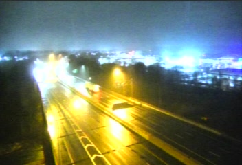 CAM 66 Milford I-95 NB Exit 40 - East Town Rd. live webcam