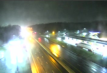 CAM 68 Milford I-95 NB S/O Exit 41 - Milford Rest Area live webcam