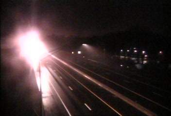 CAM 90 Branford I-95 NB Exit 56 - S/O Leetes Island Rd. live webcam