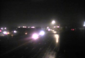 CAM 134 New Haven I-91 NB Exit 8 Off Ramp - Rt. 80 (Foxon Blvd.) live webcam